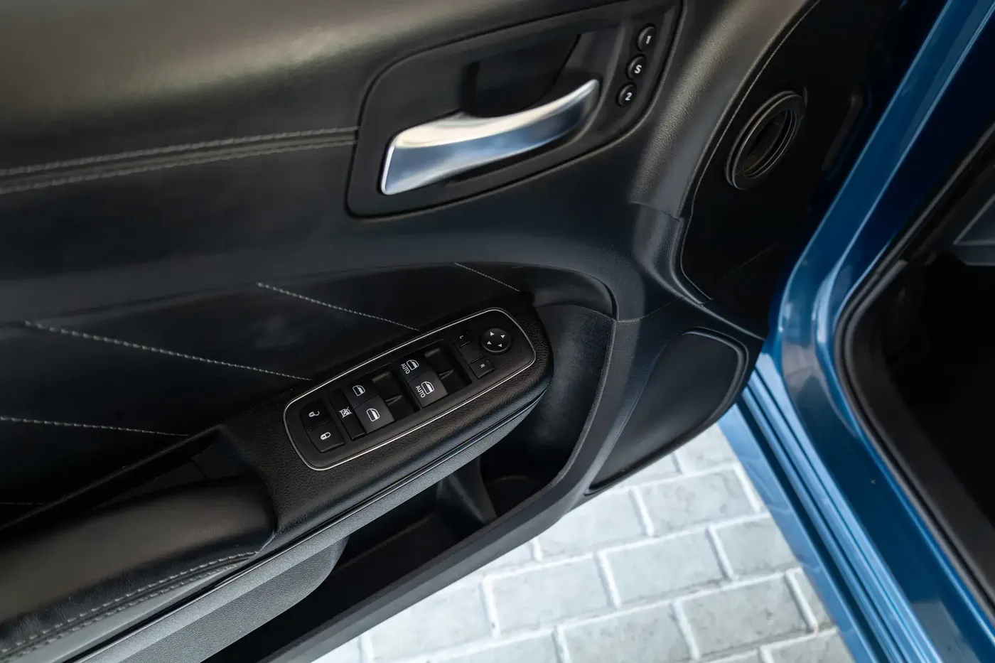 2023 DODGE CHARGER GT - Image 5