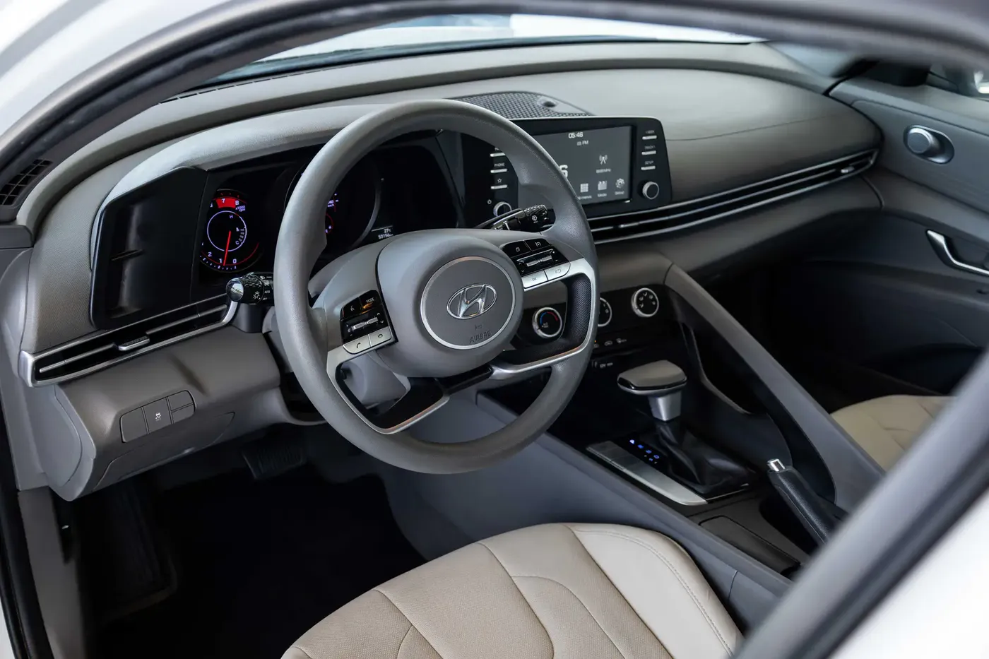 2023 HYUNDAI ELANTRA SMART - Image 6