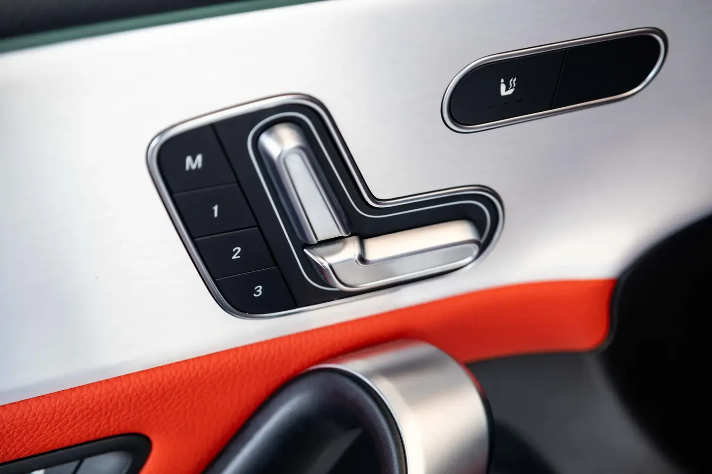 2024 MERCEDES BENZ A200 AMG Mild Hybrid - Image 6