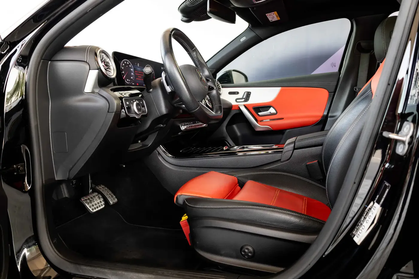 2024 MERCEDES BENZ A200 AMG Mild Hybrid - Image 3