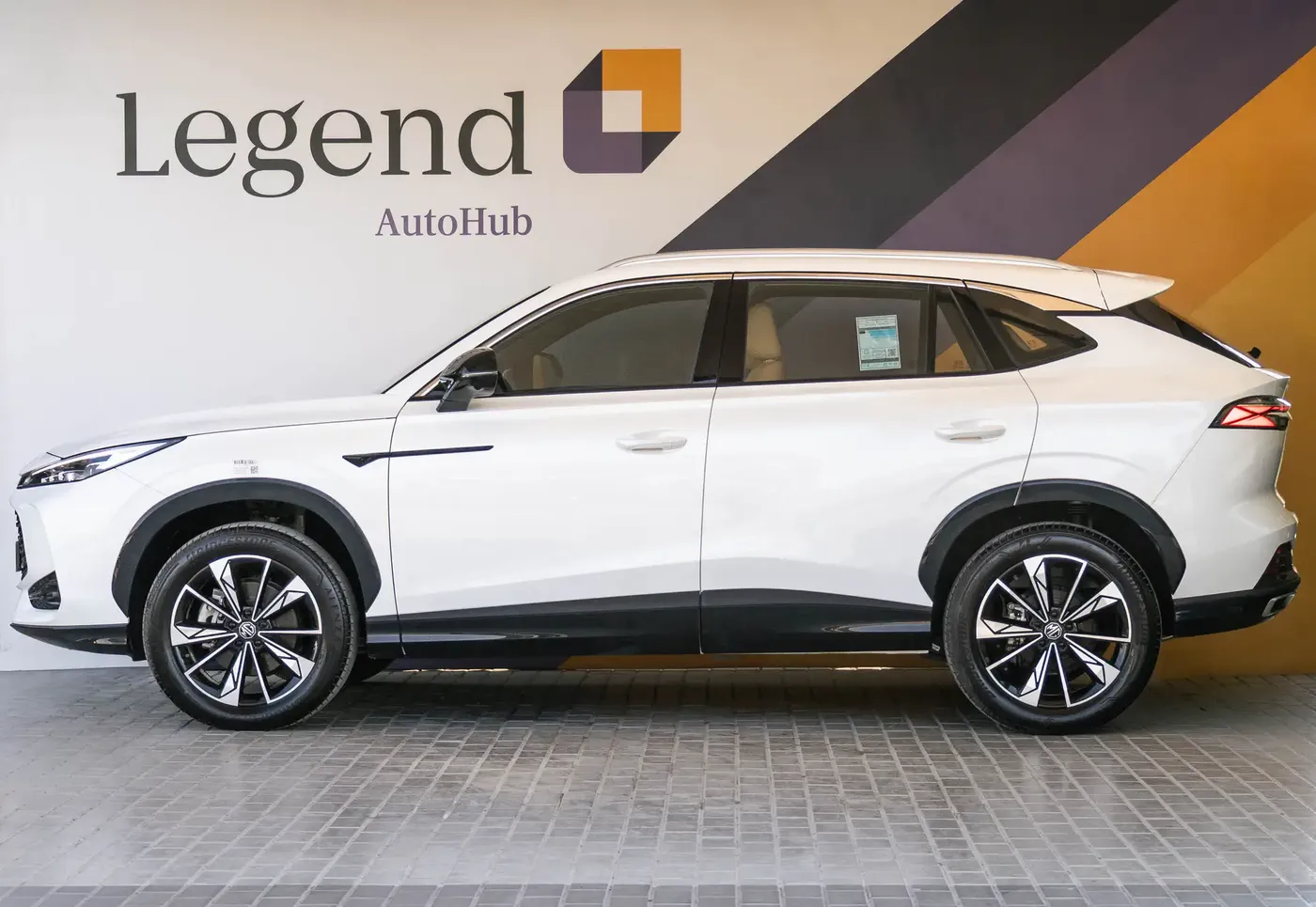 2025 MG HS LUXURY - Image 6