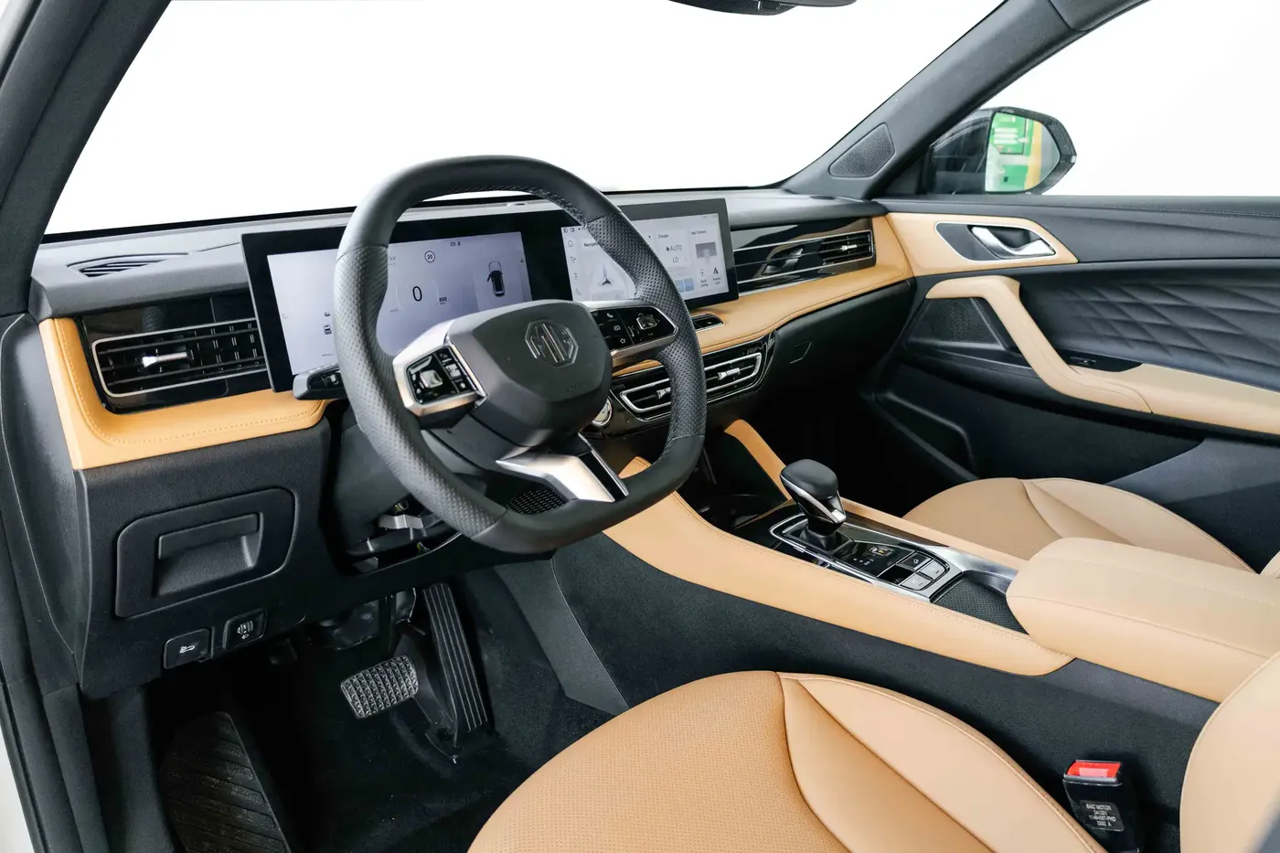 2025 MG HS LUXURY - Image 5