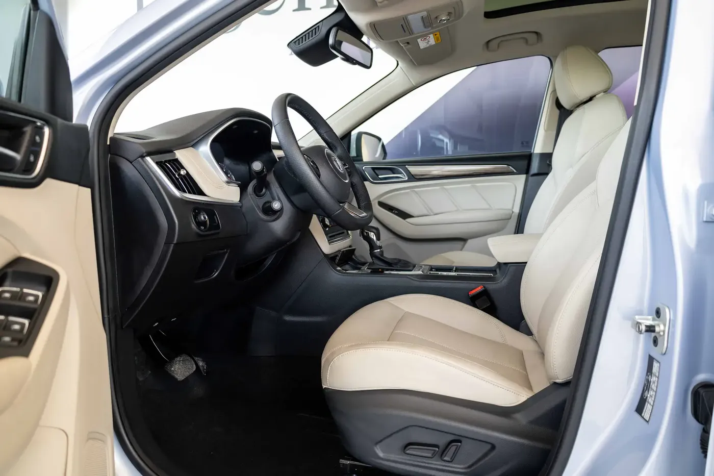 2023 MG RX5 LUXURY - Image 2
