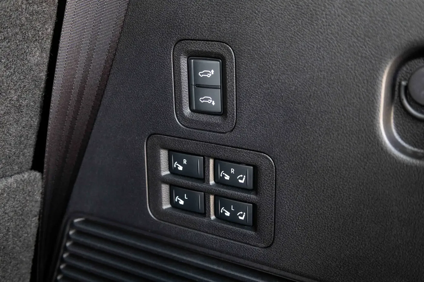 2026 NISSAN PATROL LE PLATINUM CITY - Image 3