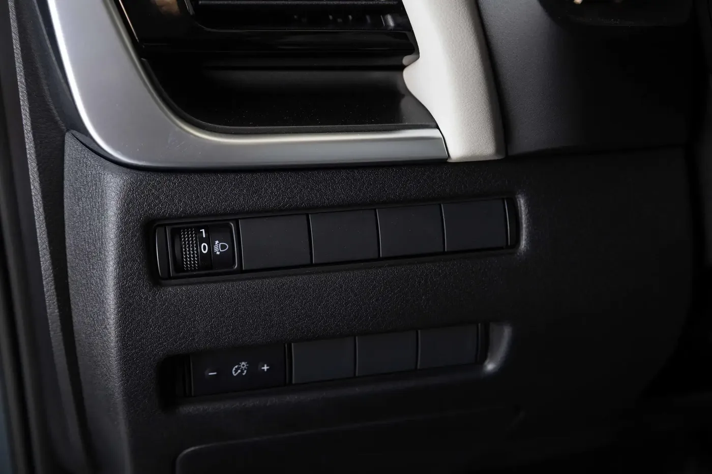 2026 NISSAN XTRAIL S 2WD - Image 6