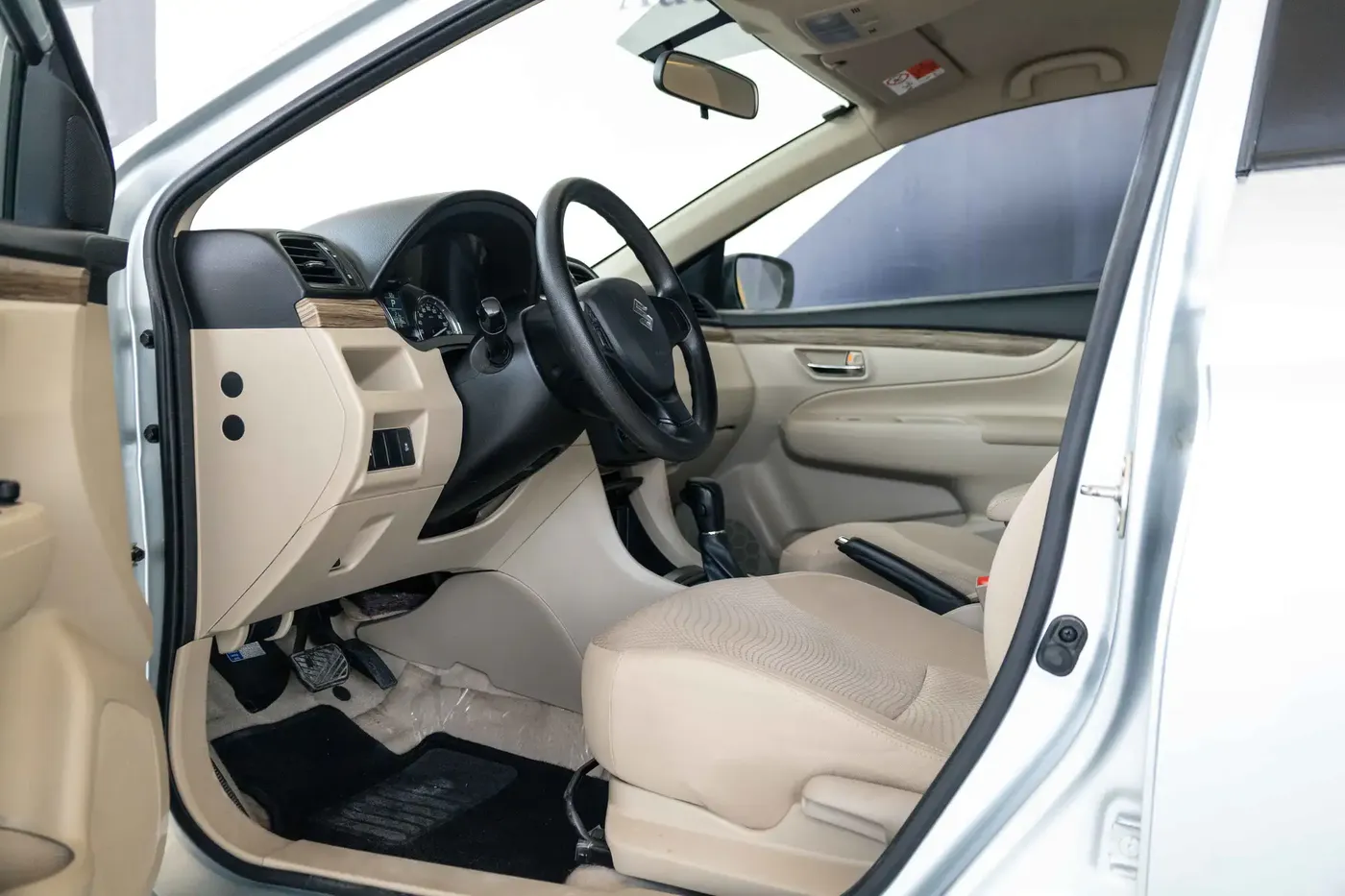 2023 SUZUKI Ciaz GL - Image 2