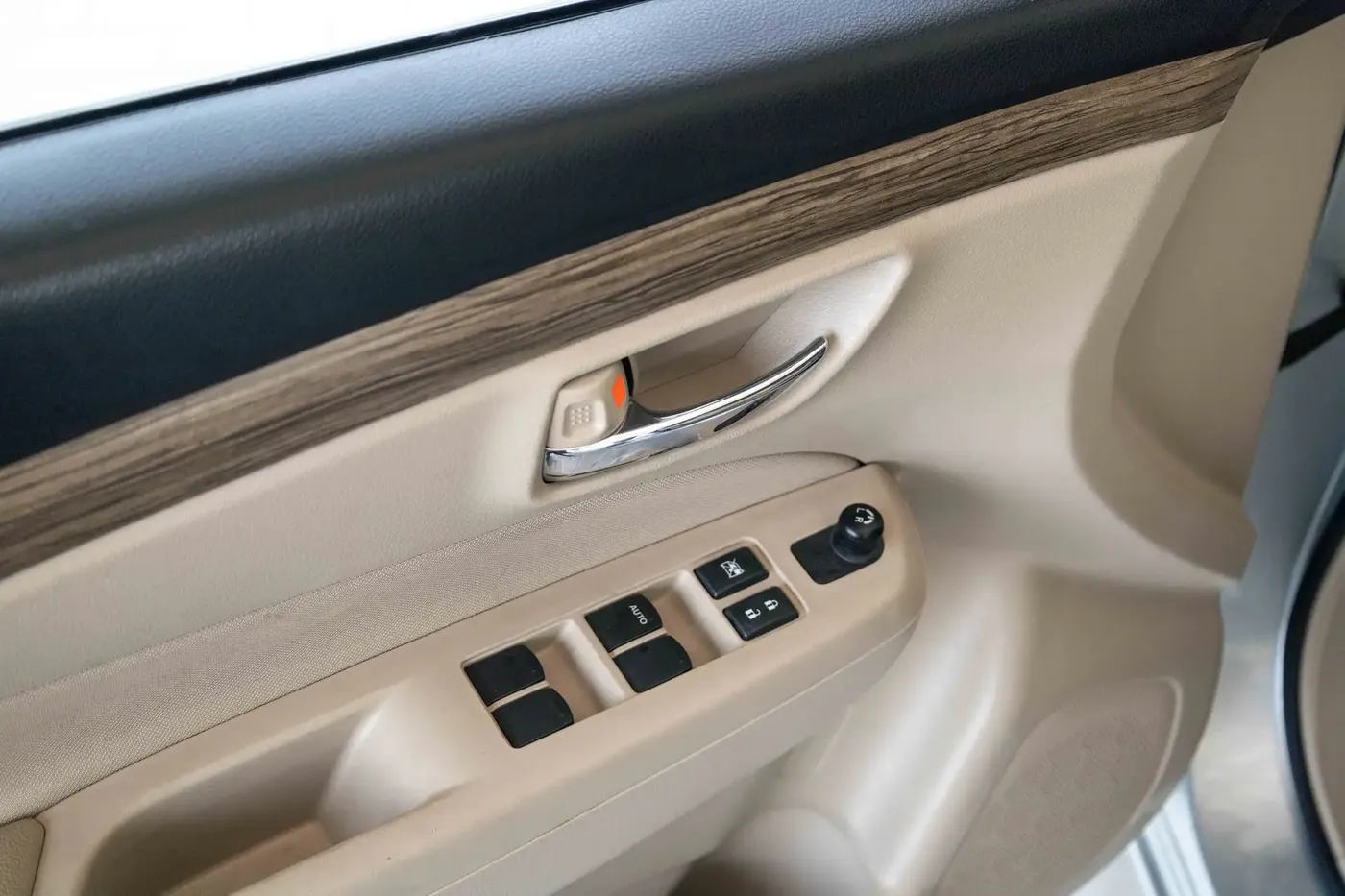 2024 SUZUKI Ciaz GLX - Image 5