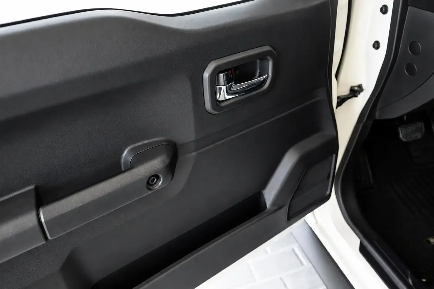 2025 SUZUKI JIMNY GLX - Image 4
