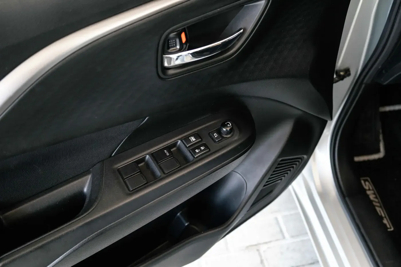 2026 SUZUKI SWIFT GL - Image 3