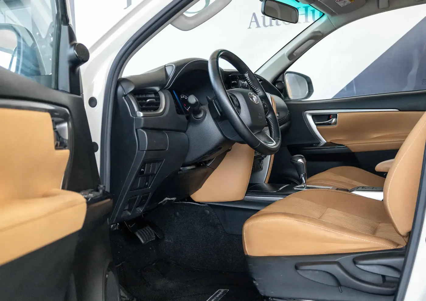 2022 TOYOTA FORTUNER GXR - Image 2