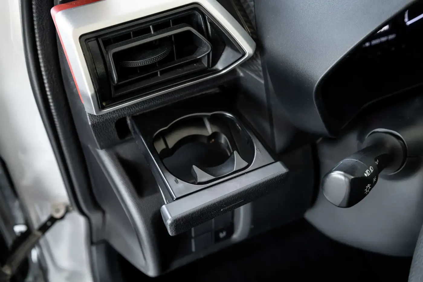 2023 TOYOTA RAIZE E - Image 5