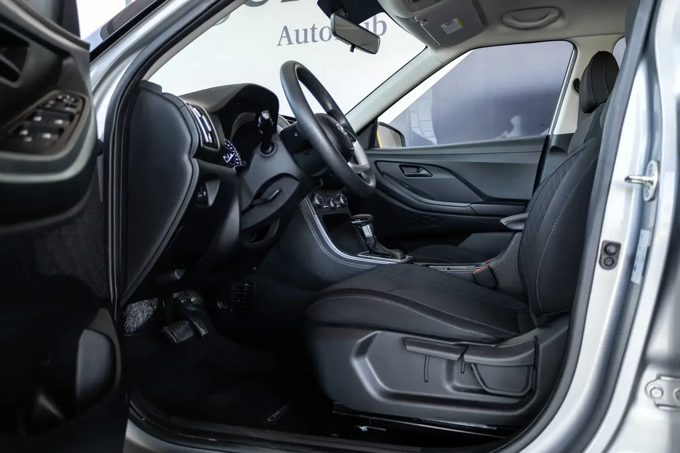 2025 HYUNDAI CRETA SMART - Image 2