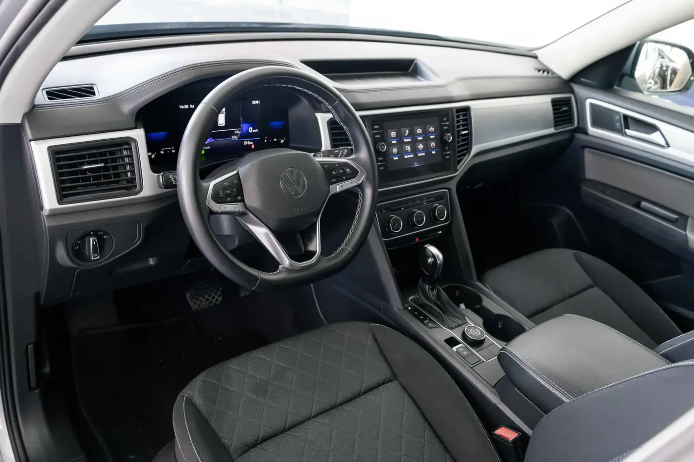 2023 VOLKSWAGEN TERAMONT TRENDLINE - Image 6